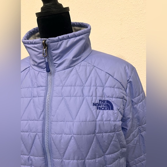 The North Face Lightweight Puffer Jacket - Picture 4 of 10